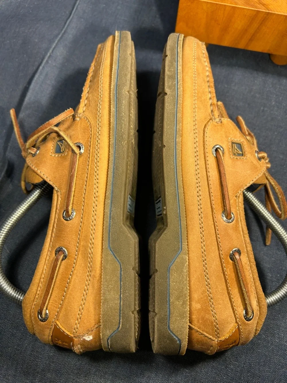 Sperry all leather top sliders loafers